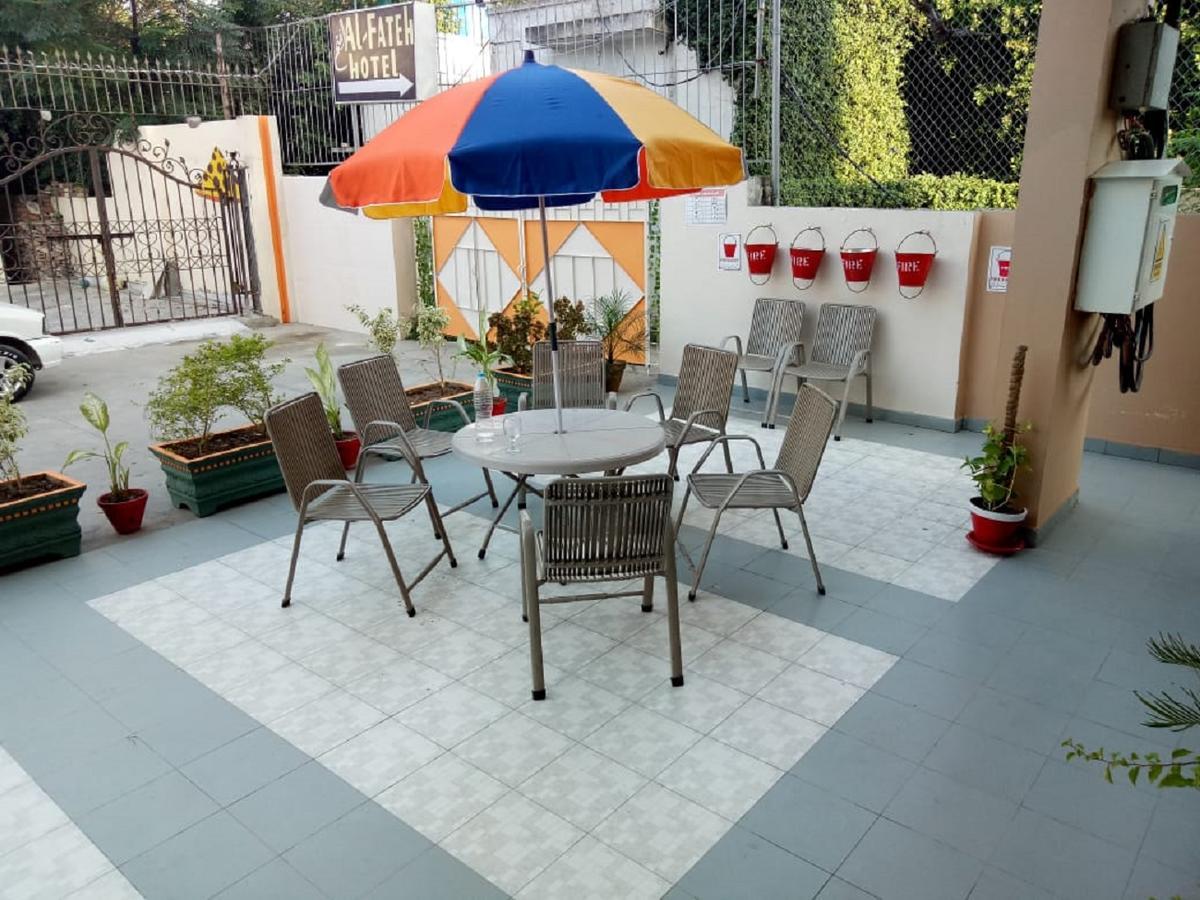 Al-Fateh Hotel Lahore Exteriör bild