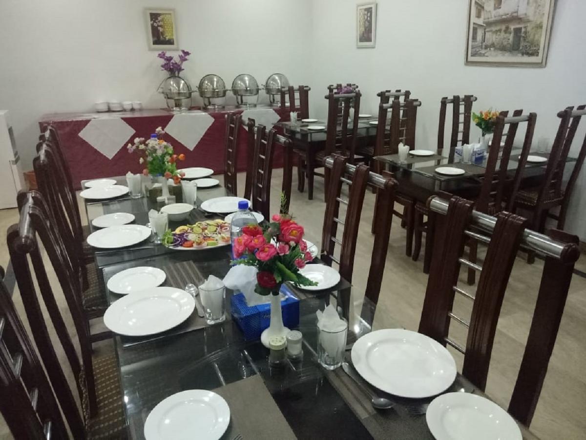 Al-Fateh Hotel Lahore Exteriör bild