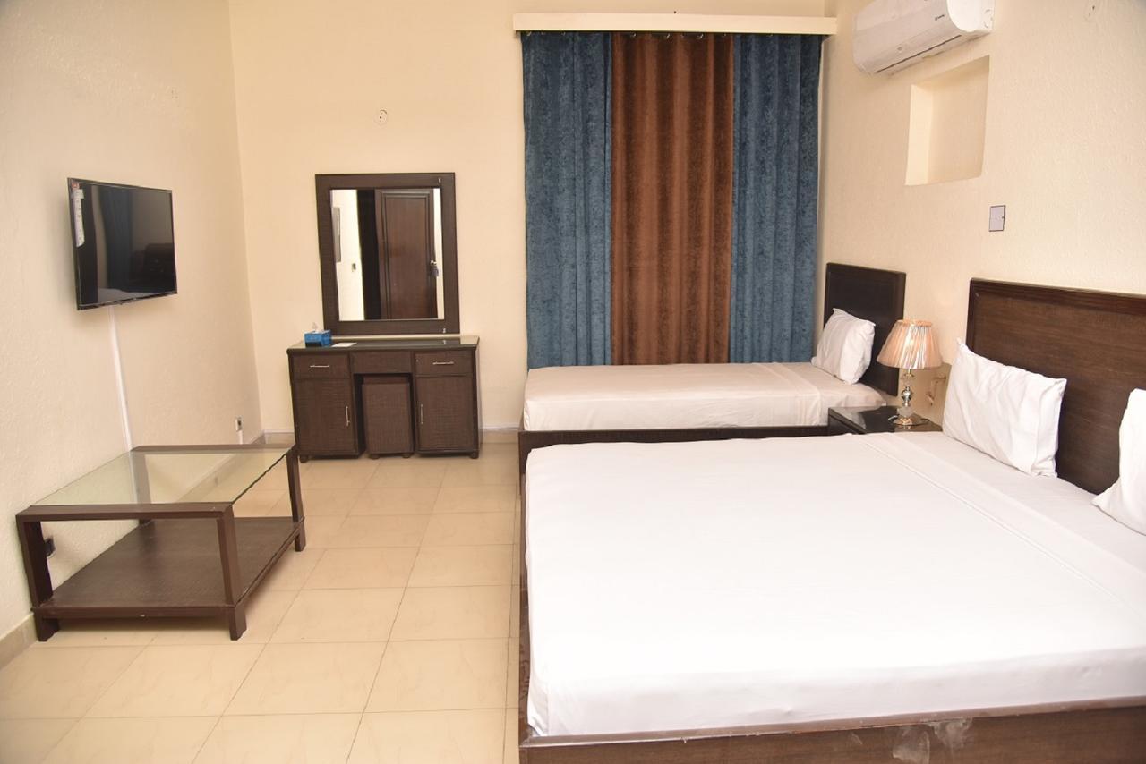 Al-Fateh Hotel Lahore Exteriör bild