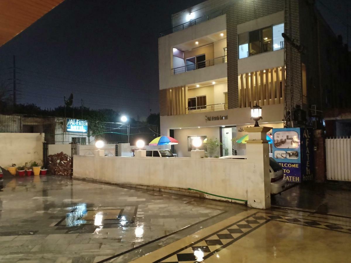 Al-Fateh Hotel Lahore Exteriör bild